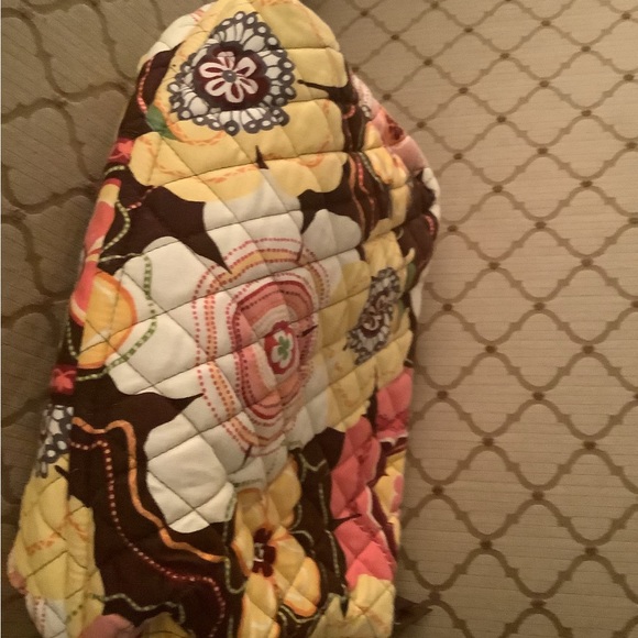 Vera Bradley makeup 💄 travel bag it’s Monogrammed but in excellent shape - Picture 4 of 6